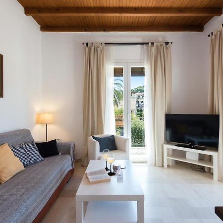 Tati Apartment Kassiopi Exteriör bild